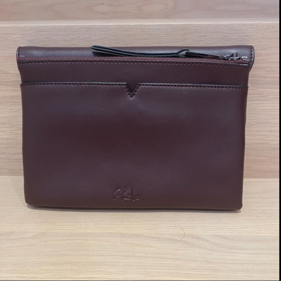 Clutch - Picture 3 of 6